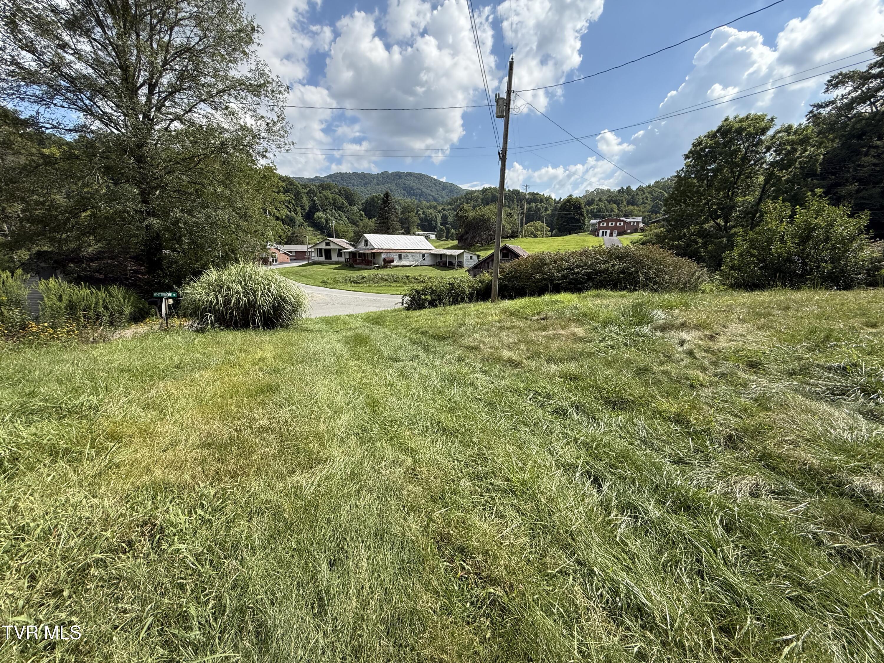 812 Fairview Road Hampton, TN 37658 - Photo 16 of 43 IMG_5955