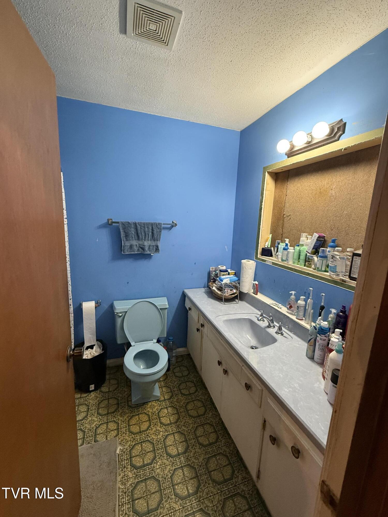 812 Fairview Road Hampton, TN 37658 - Photo 37 of 43 IMG_5931