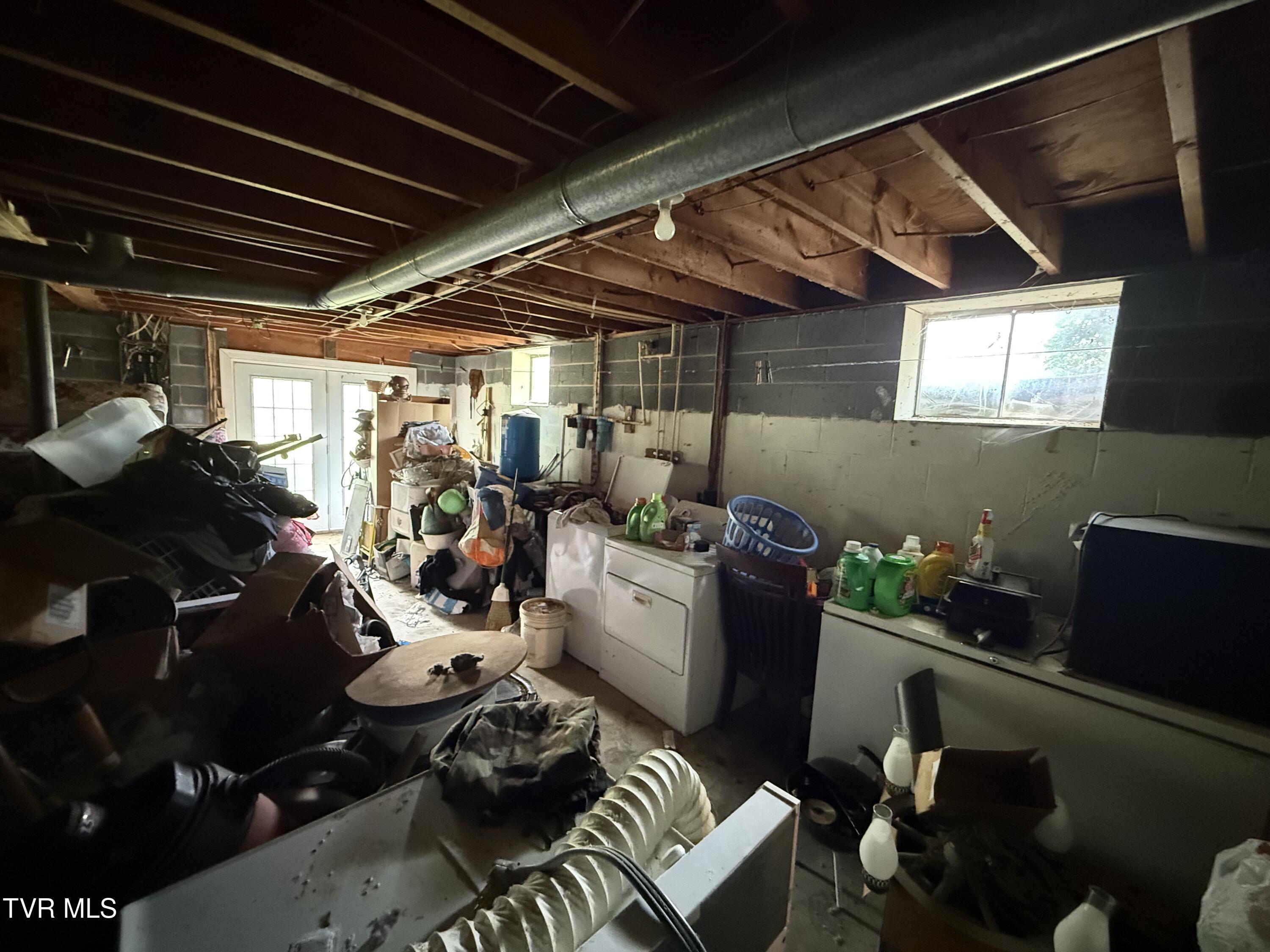 812 Fairview Road Hampton, TN 37658 - Photo 40 of 43 IMG_5944