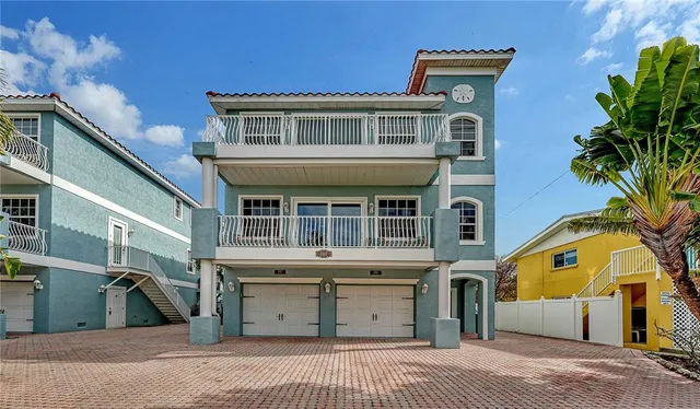 $1,100,000 | 2317 Avenue C, Unit 300, Bradenton Beach, FL 34217