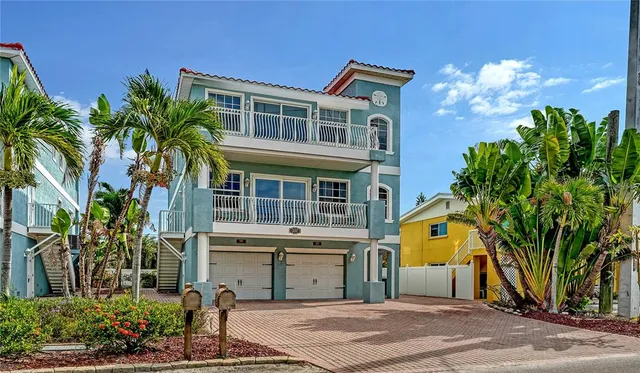 $1,100,000 | 2317 Avenue C, Unit 300, Bradenton Beach, FL 34217