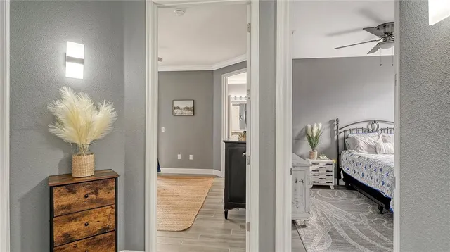 $1,100,000 | 2317 Avenue C, Unit 300, Bradenton Beach, FL 34217