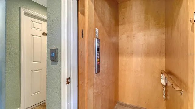 $1,100,000 | 2317 Avenue C, Unit 300, Bradenton Beach, FL 34217