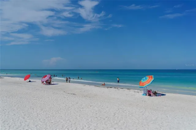 $1,100,000 | 2317 Avenue C, Unit 300, Bradenton Beach, FL 34217