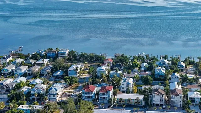 $1,100,000 | 2317 Avenue C, Unit 300, Bradenton Beach, FL 34217