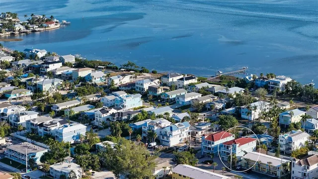 $1,100,000 | 2317 Avenue C, Unit 300, Bradenton Beach, FL 34217