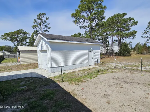 $269,900 | 202 Castlebury Lane, Hubert, NC 28539