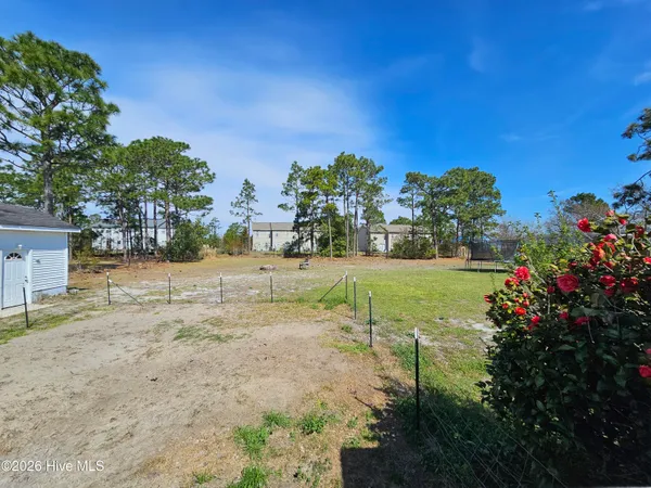 $269,900 | 202 Castlebury Lane, Hubert, NC 28539