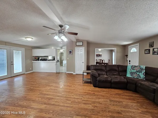 $269,900 | 202 Castlebury Lane, Hubert, NC 28539