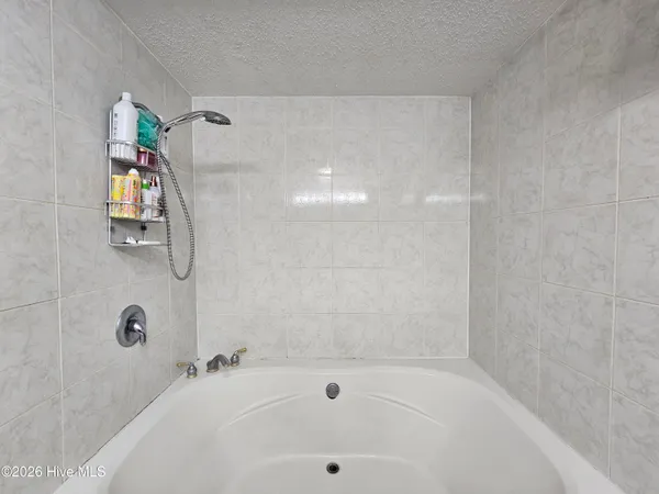 $269,900 | 202 Castlebury Lane, Hubert, NC 28539