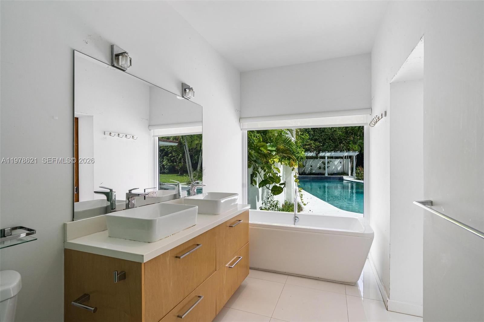 5714 Southwest 80th Street South Miami, FL 33143 - Photo 8 of 21