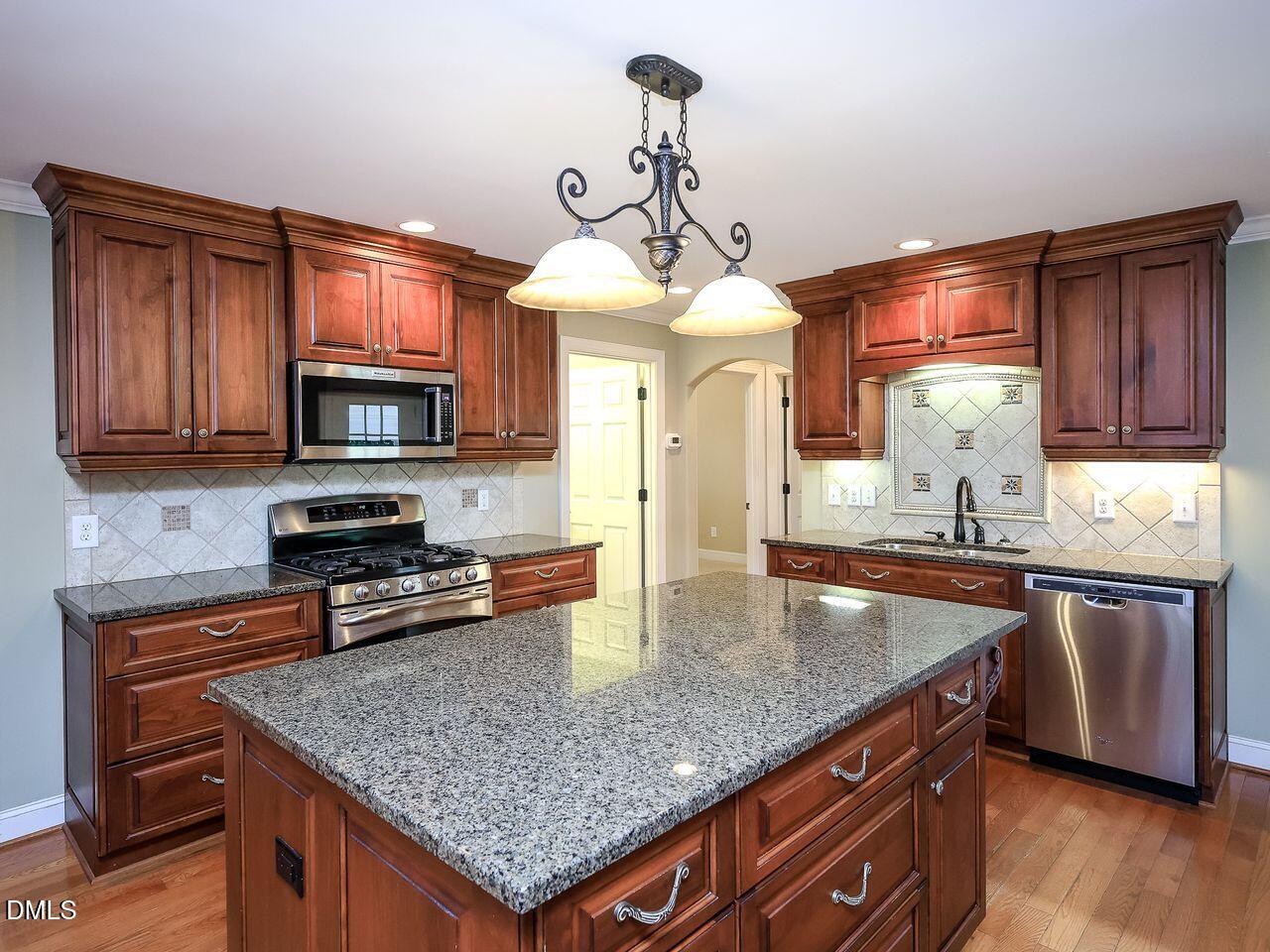 516 Blakewood Drive Raleigh, NC 27609 - Photo 14 of 66