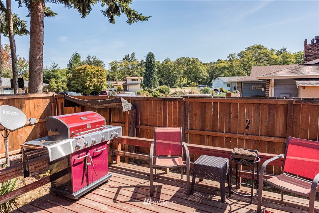 182 North Ridge View Drive Port Angeles, WA 98362 - Photo 8 of 16 Gallery Image 8