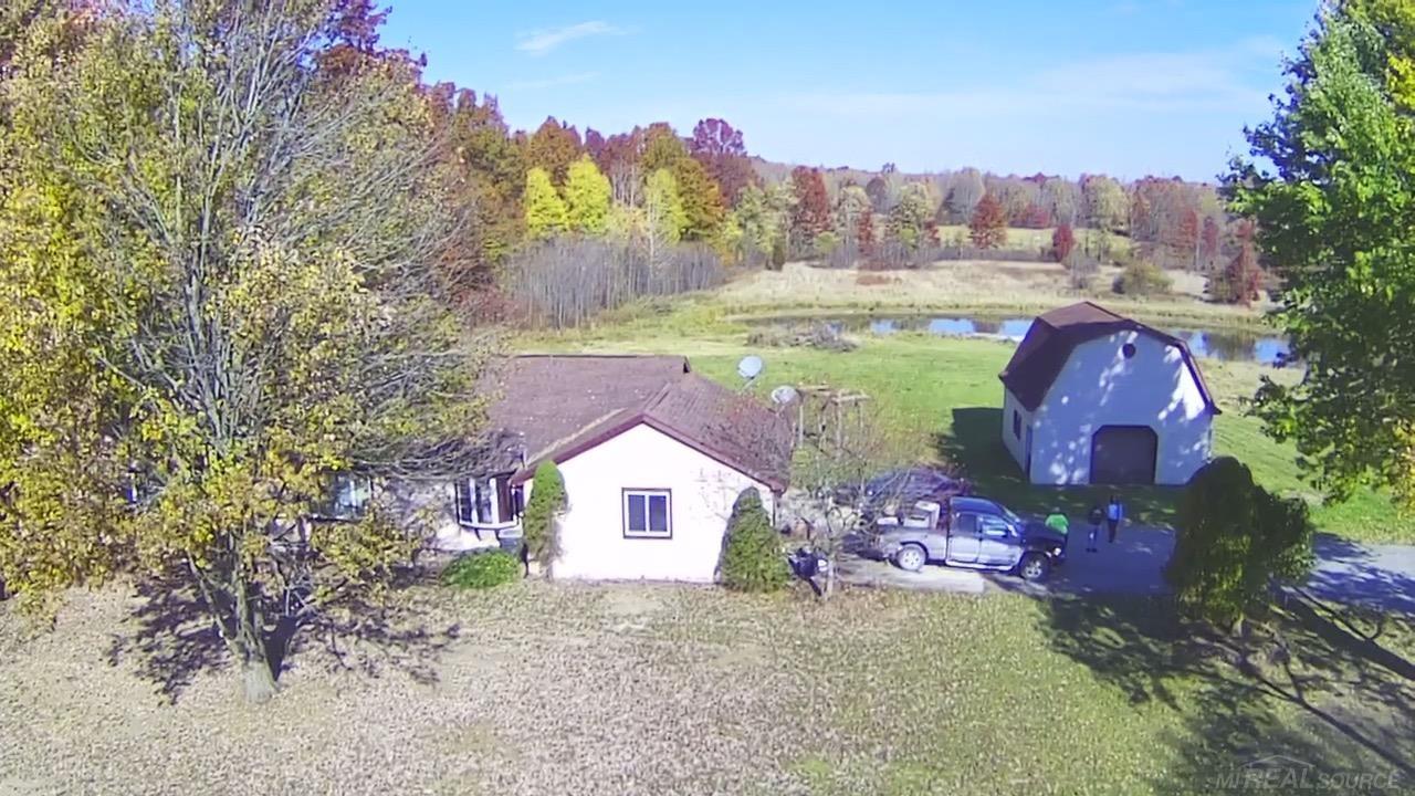 9190 Springborn Road Casco, MI 48064 - Photo 3 of 26 50094311-2.JPG