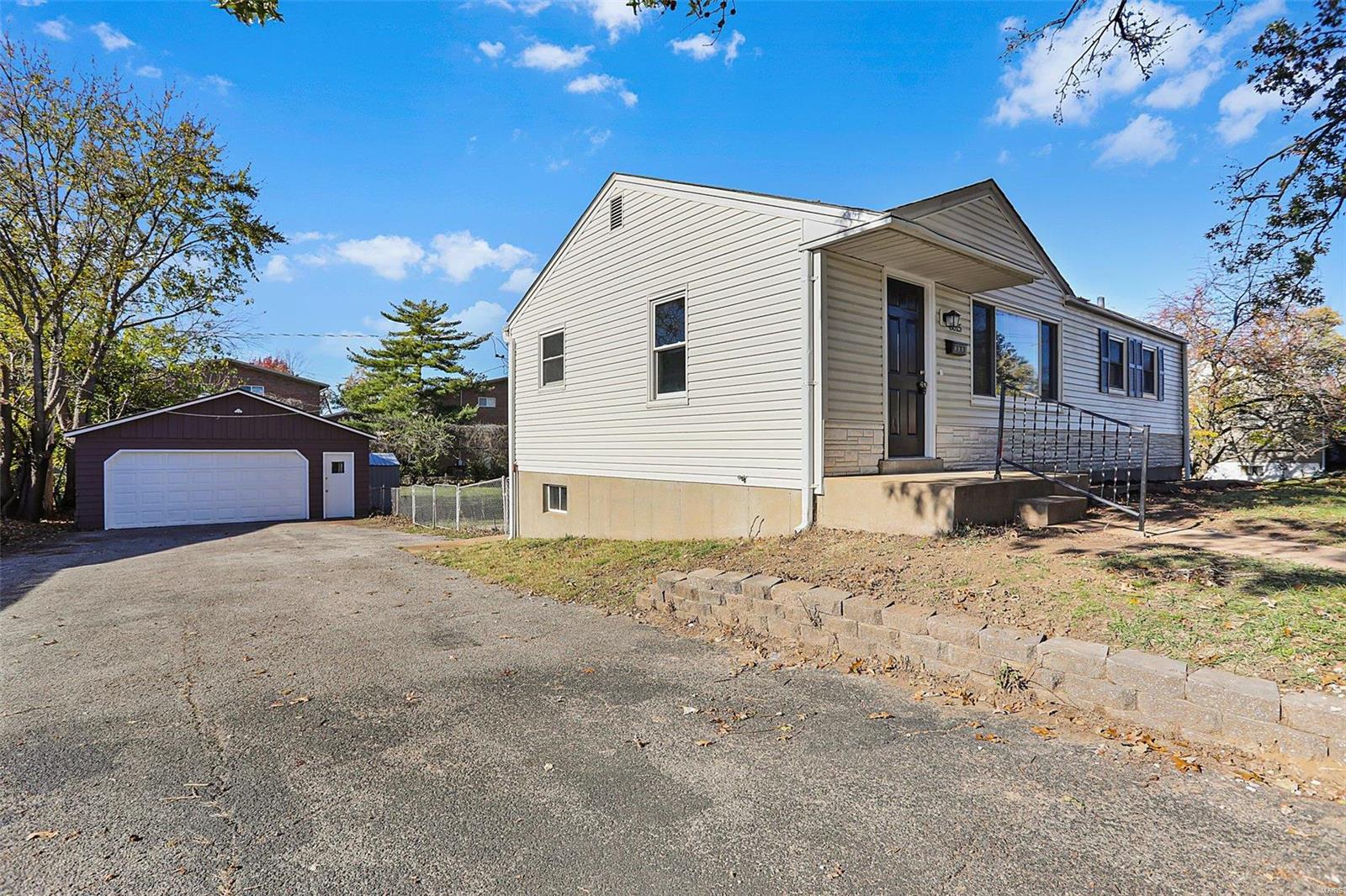 3615 Adie Road St. Ann, MO 63074 - Photo 2 of 26 Gallery Image 2