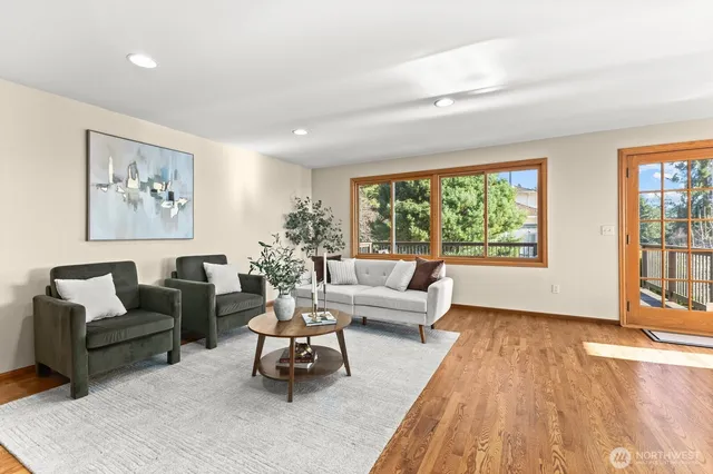 $2,198,000 | 5814 149th Avenue Southeast, Bellevue, WA 98006