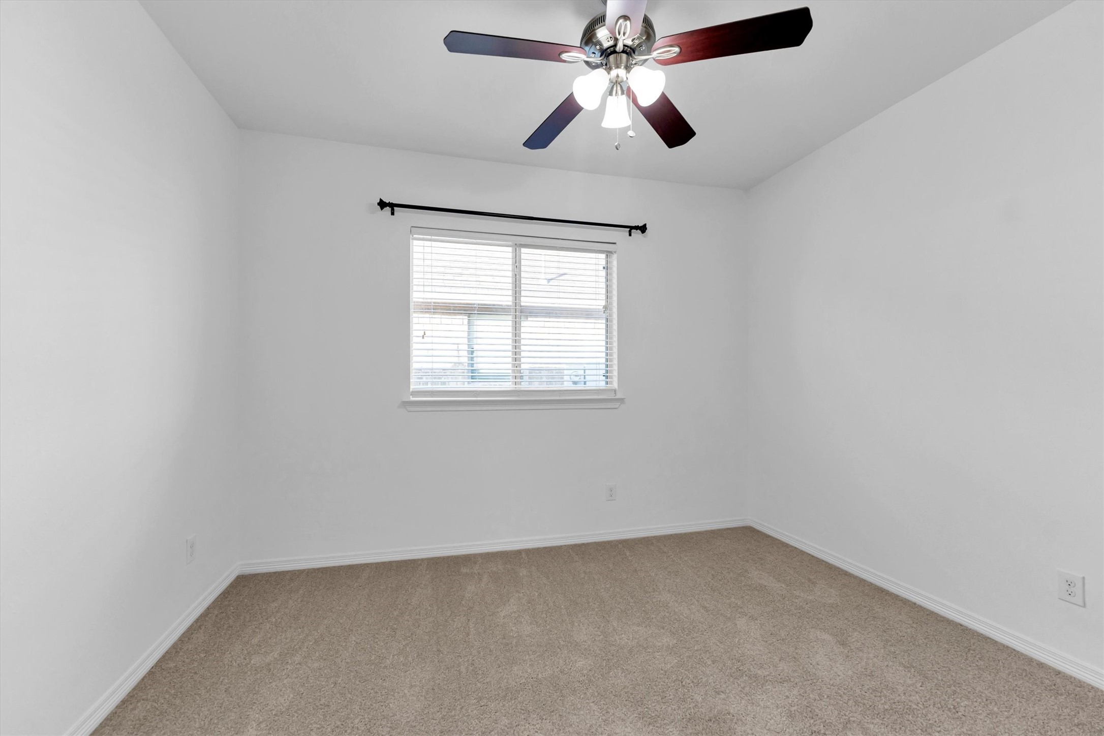 13035 Avery Ridge Lane Tomball, TX 77377 - Photo 28 of 44 Gallery Image 28