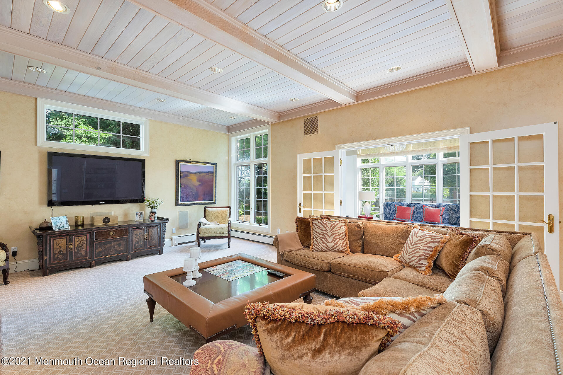 16 A Buttonwood Lane Rumson, NJ 07760 - Photo 17 of 80 a living room with furniture and a flat screen tv