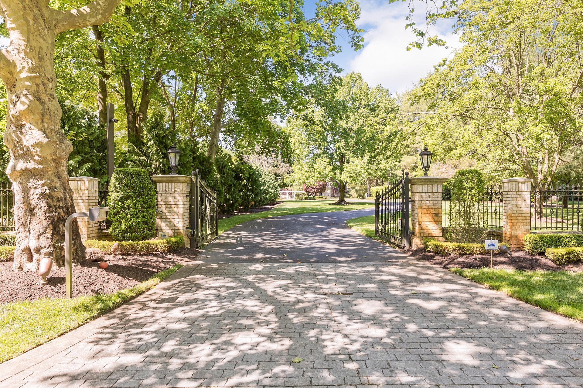 16 A Buttonwood Lane Rumson, NJ 07760 - Photo 3 of 80 a view of yard