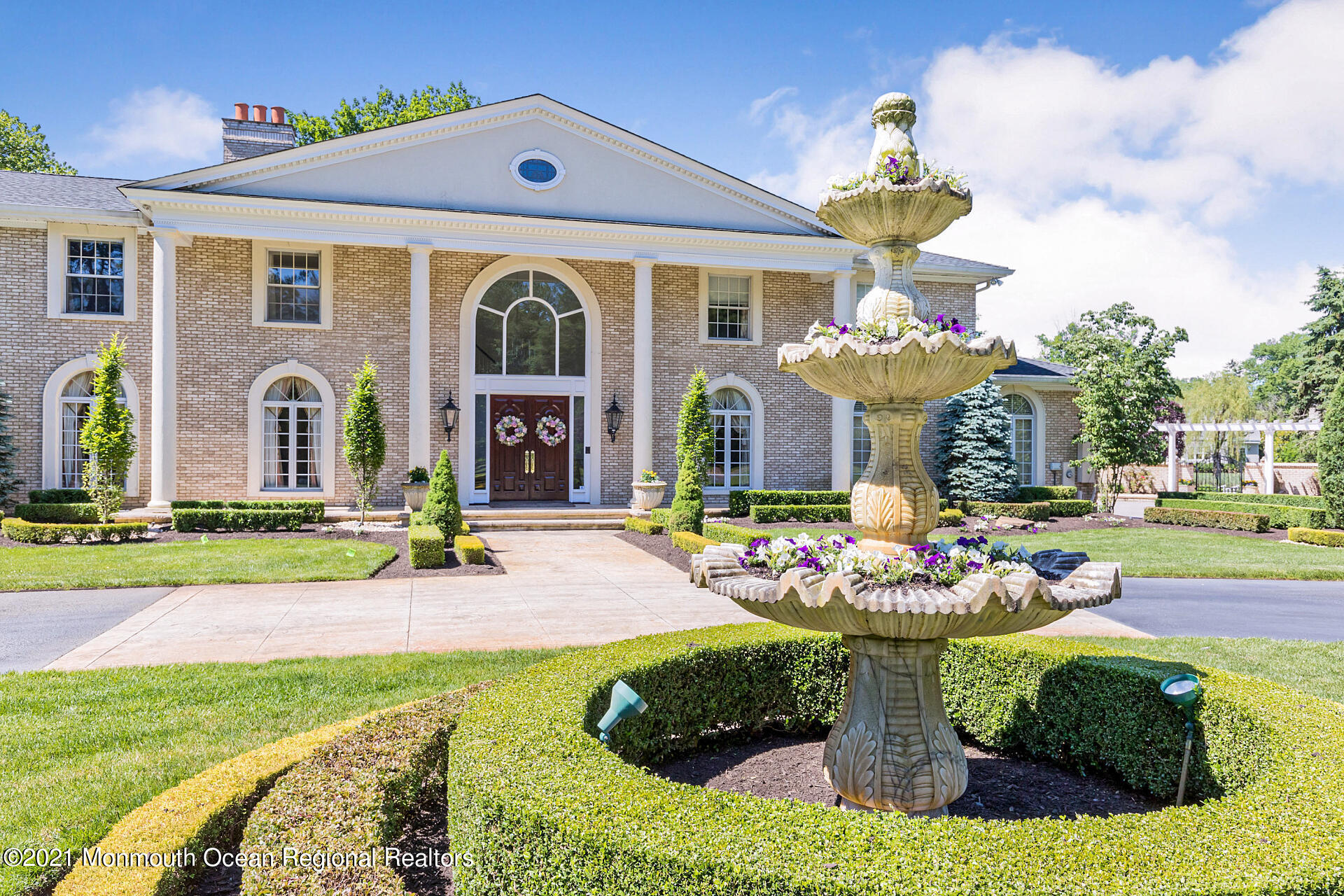 16 A Buttonwood Lane Rumson, NJ 07760 - Photo 4 of 80 058-1920x1280-photo