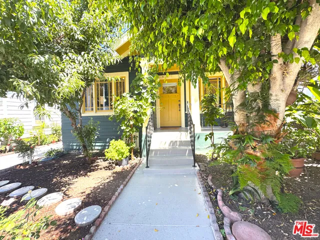 a view of an entryway