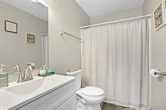 $475,000 | 709-711 Slippery Rock Drive, Edwardsville, IL 62025