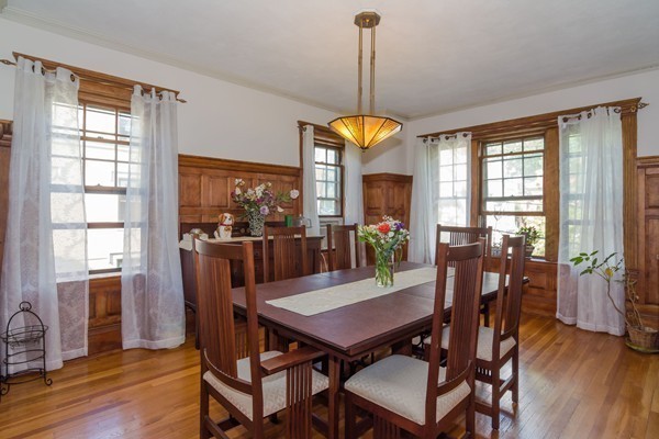 32 Kilsyth Road, Unit 2 Brookline, MA 02445 - Photo 9 of 17 Gallery Image 9