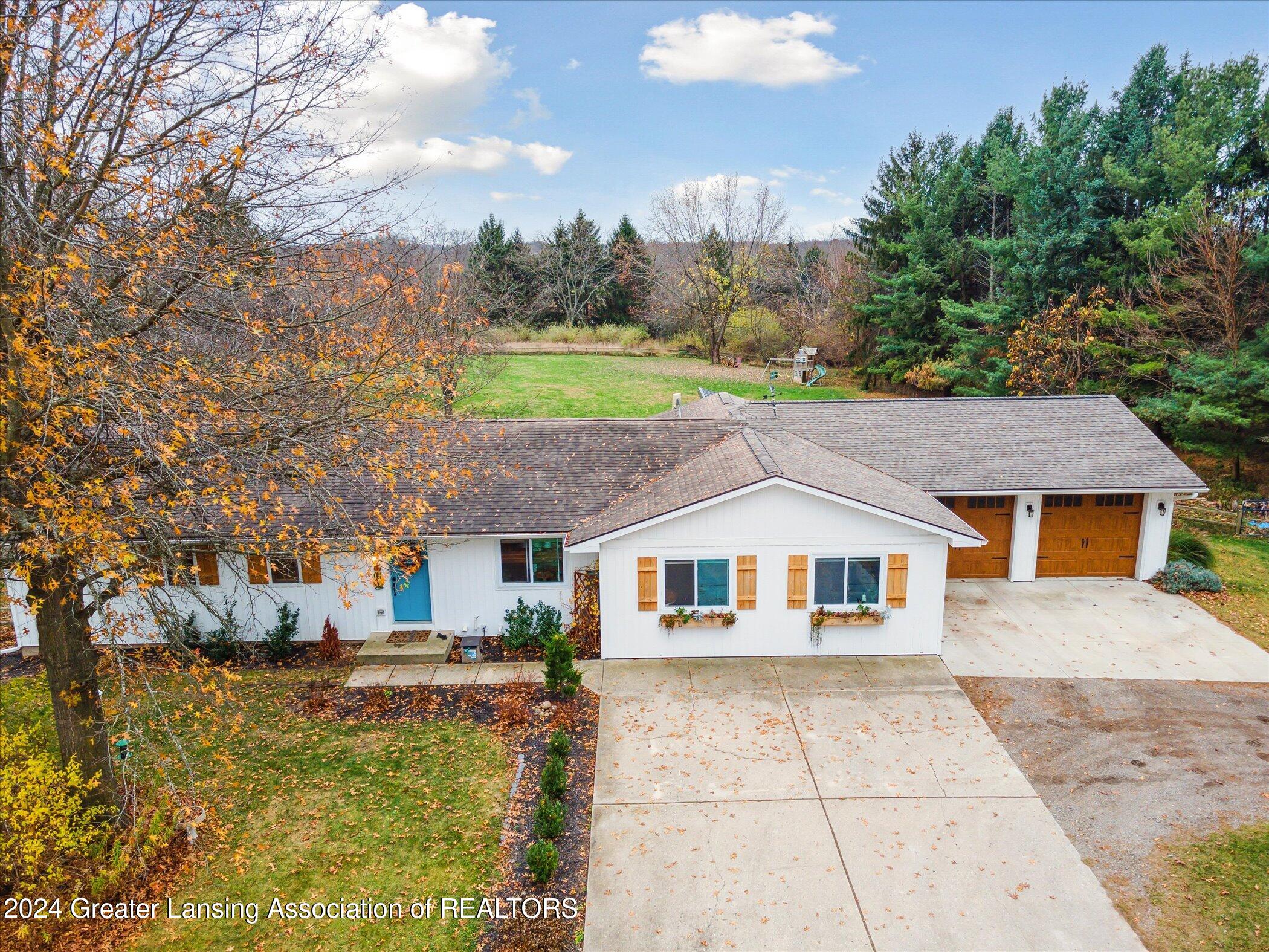10582 Cutler Road Portland, MI 48875 - Photo 5 of 58 47-10582-Cutler-Rd-Portland-MI-48875-Win