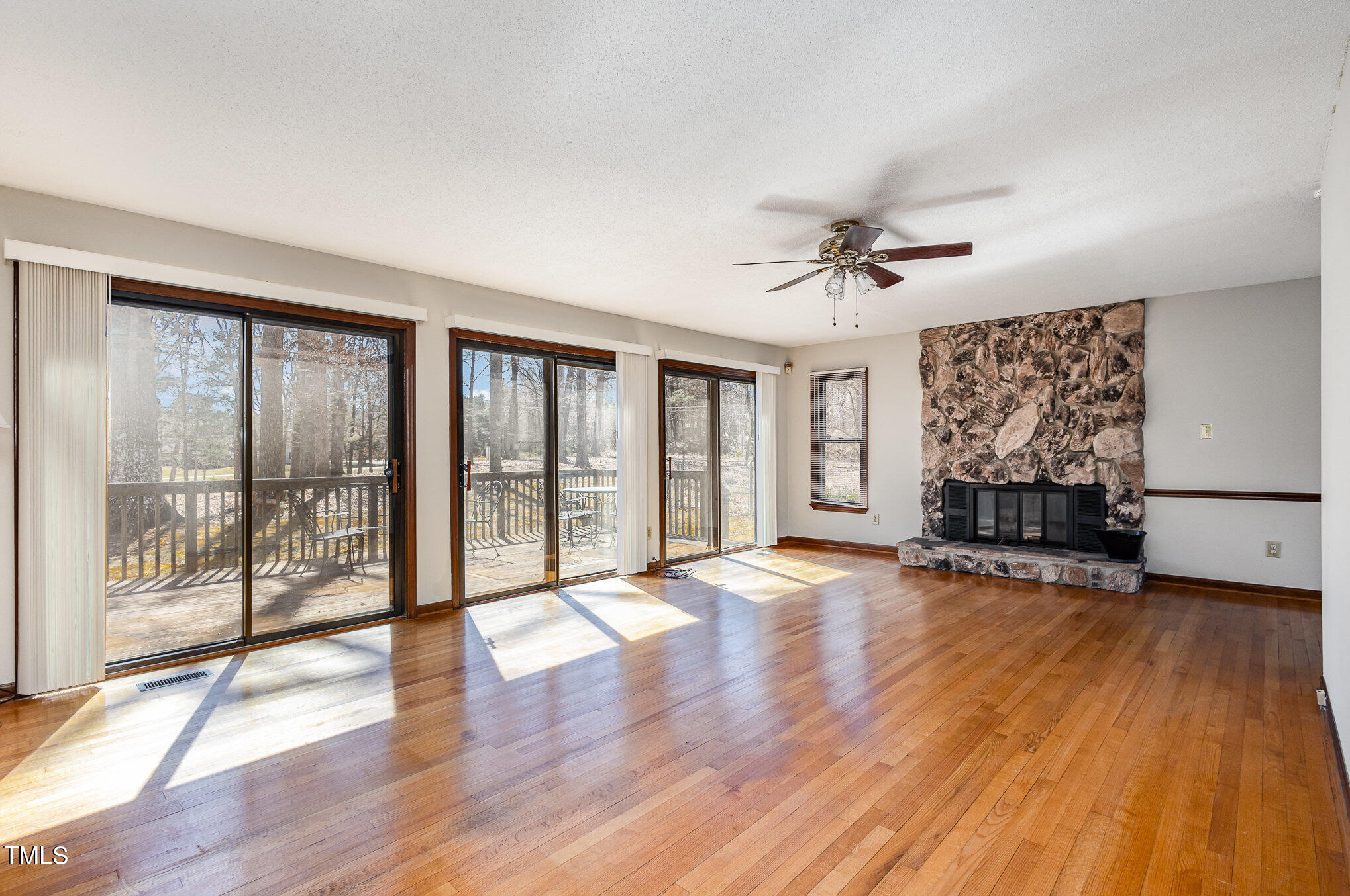 5315 Cole Mill Road Durham, NC 27705 - Photo 7 of 16 Living Room