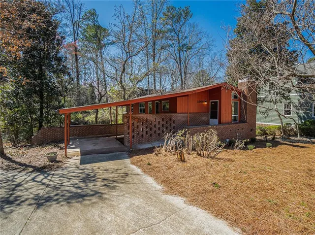 $2,900 | 2208 Abby Lane Northeast, Atlanta, GA 30345