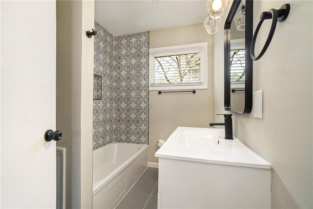 2208 Abby Lane Northeast Atlanta, GA 30345 - Photo 8 of 30