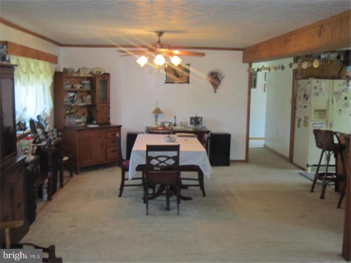 405 Magnolia Road Pemberton, NJ 08068 - Photo 5 of 19 Dining Room
