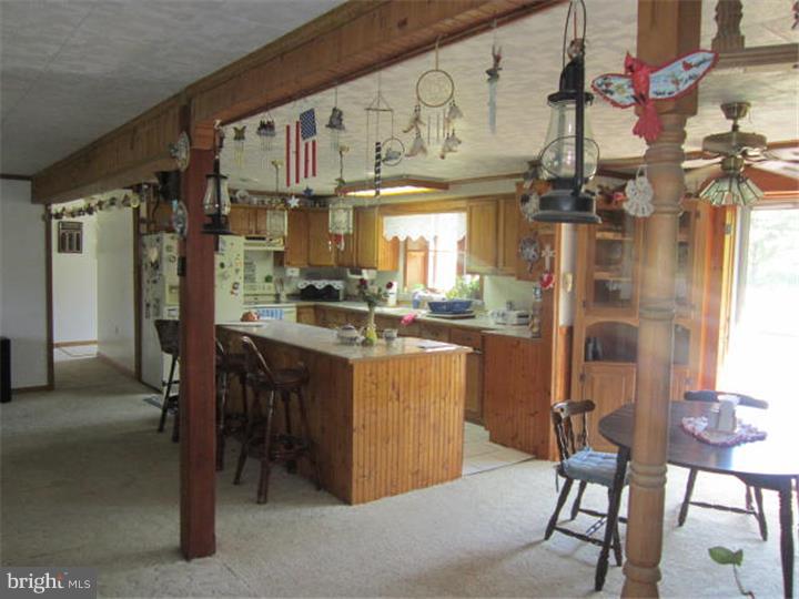 405 Magnolia Road Pemberton, NJ 08068 - Photo 7 of 19 Kitchen