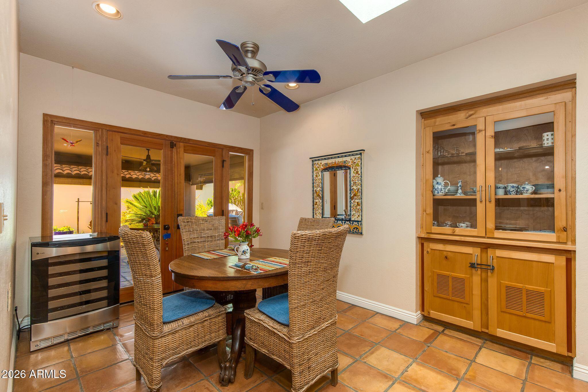 6186 North 28th Place Phoenix, AZ 85016 - Photo 7 of 17 Breakfast Nook
