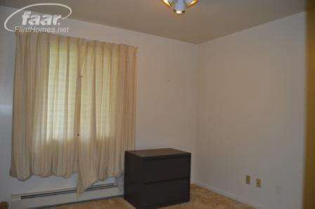 7301 Brewer Road Flint, MI 48507 - Photo 14 of 25 20420917-13.JPG