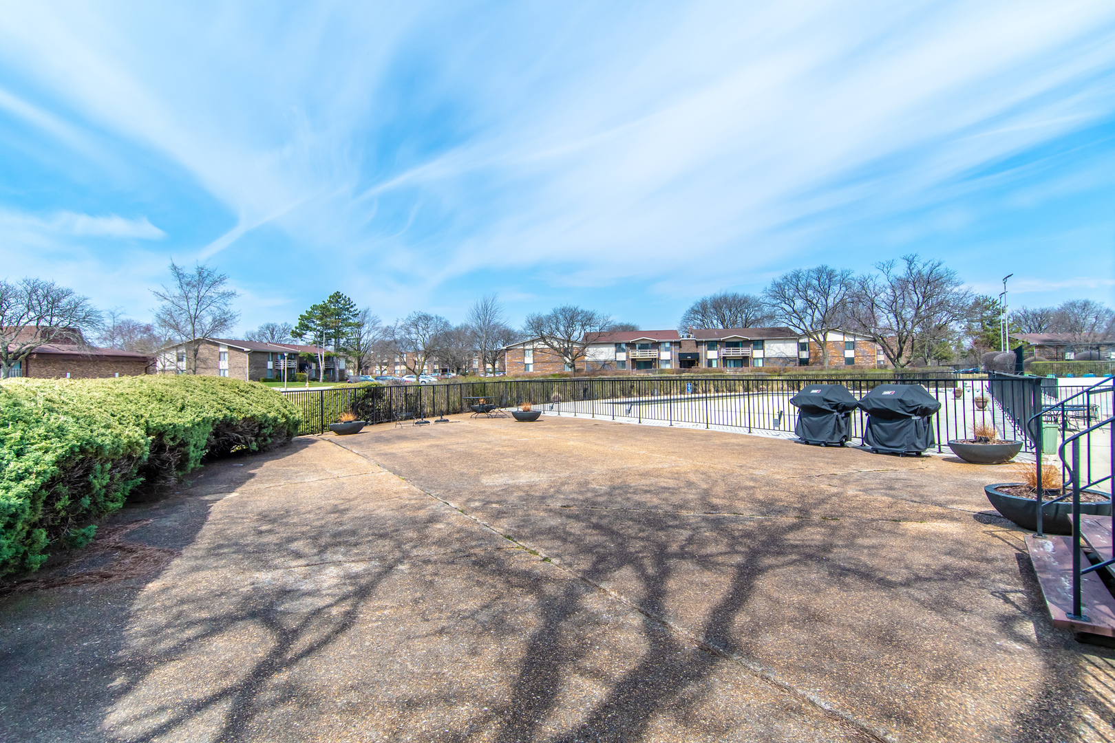 460 Raintree Court, Unit 2K Glen Ellyn, IL 60137 - Photo 18 of 22 Gallery Image 18