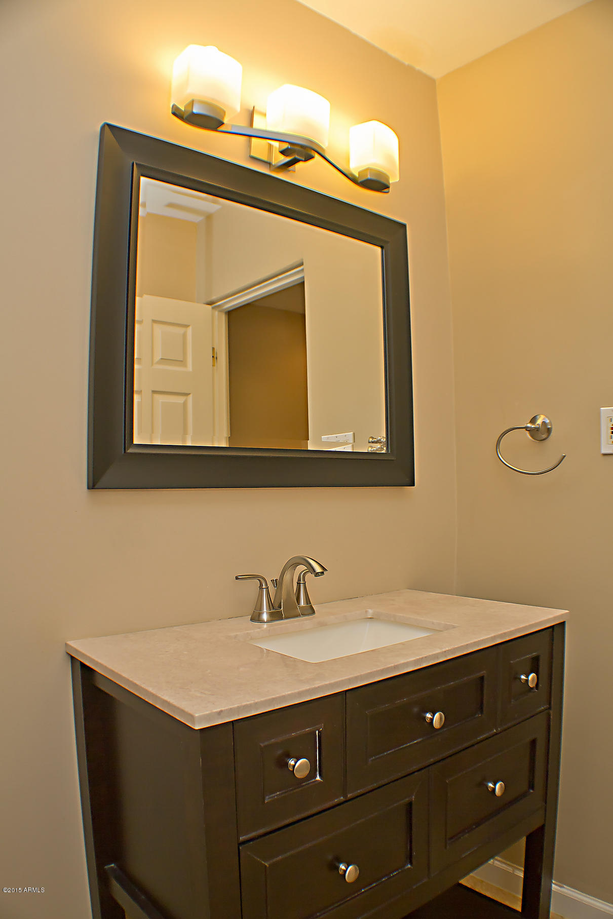 740 West Tuckey Lane Phoenix, AZ 85013 - Photo 15 of 28 5a