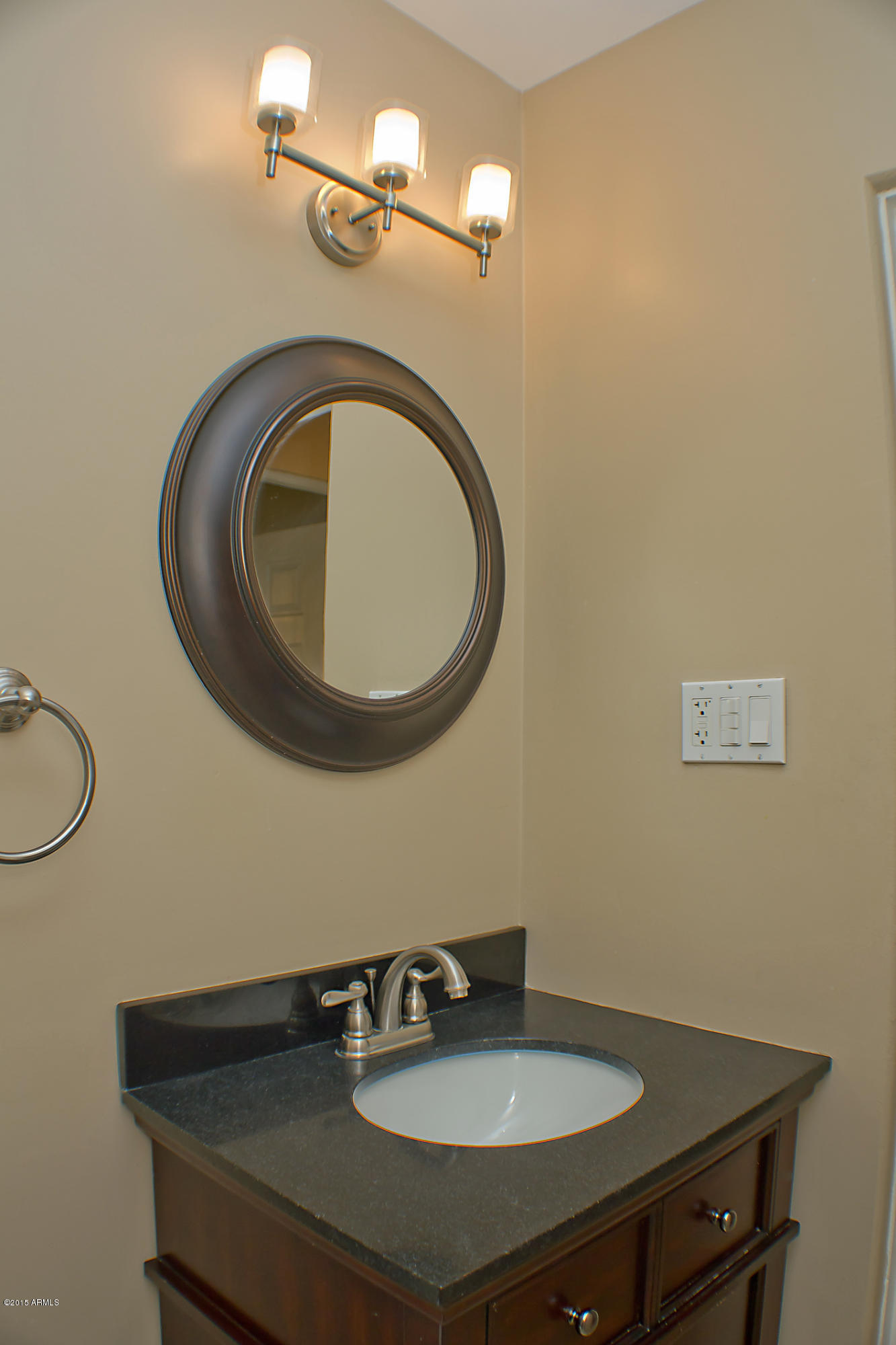 740 West Tuckey Lane Phoenix, AZ 85013 - Photo 18 of 28 8a