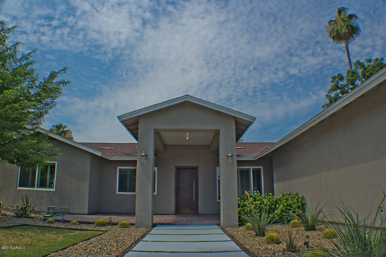 740 West Tuckey Lane Phoenix, AZ 85013 - Photo 2 of 28 27