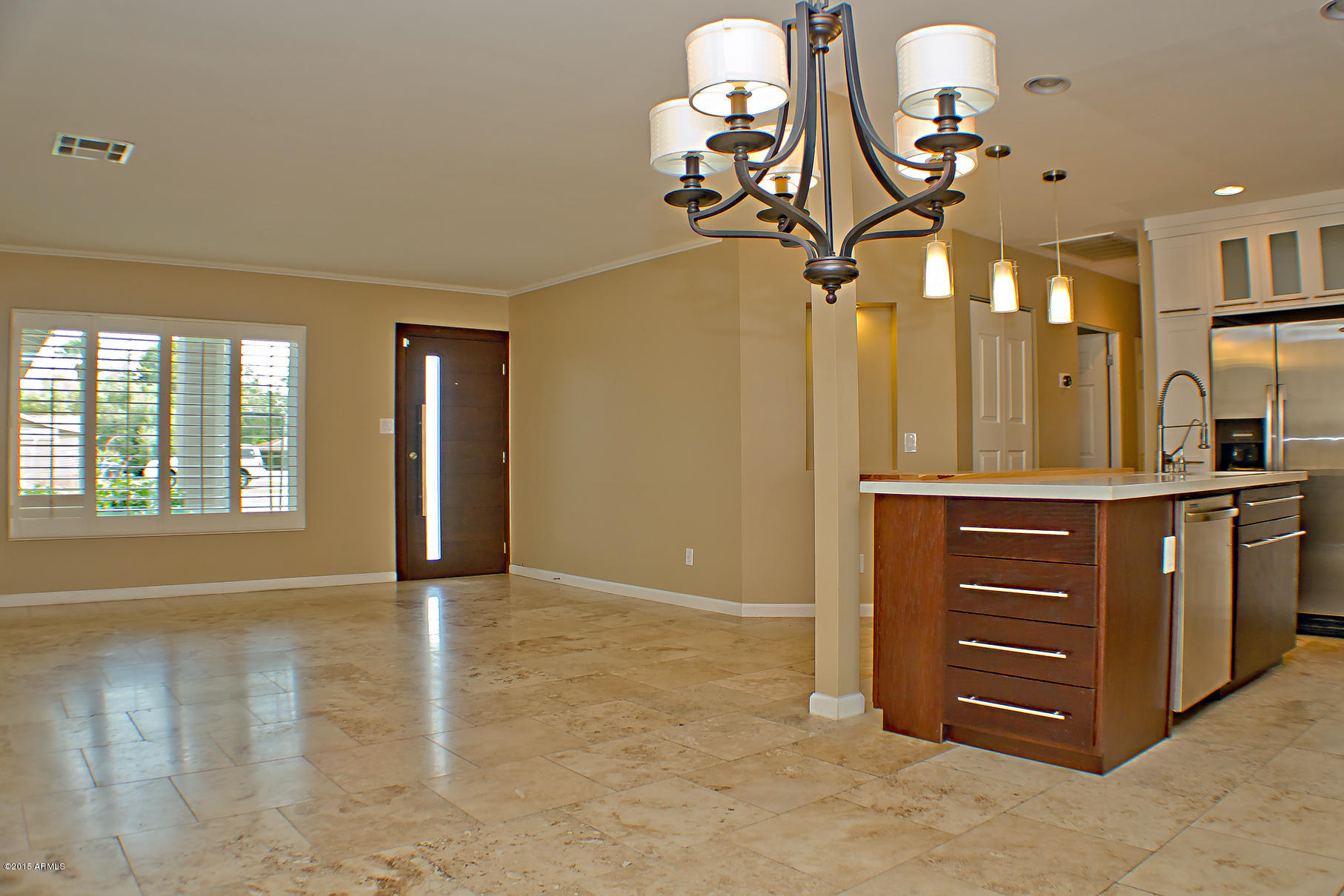 740 West Tuckey Lane Phoenix, AZ 85013 - Photo 6 of 28 MORE SPACE