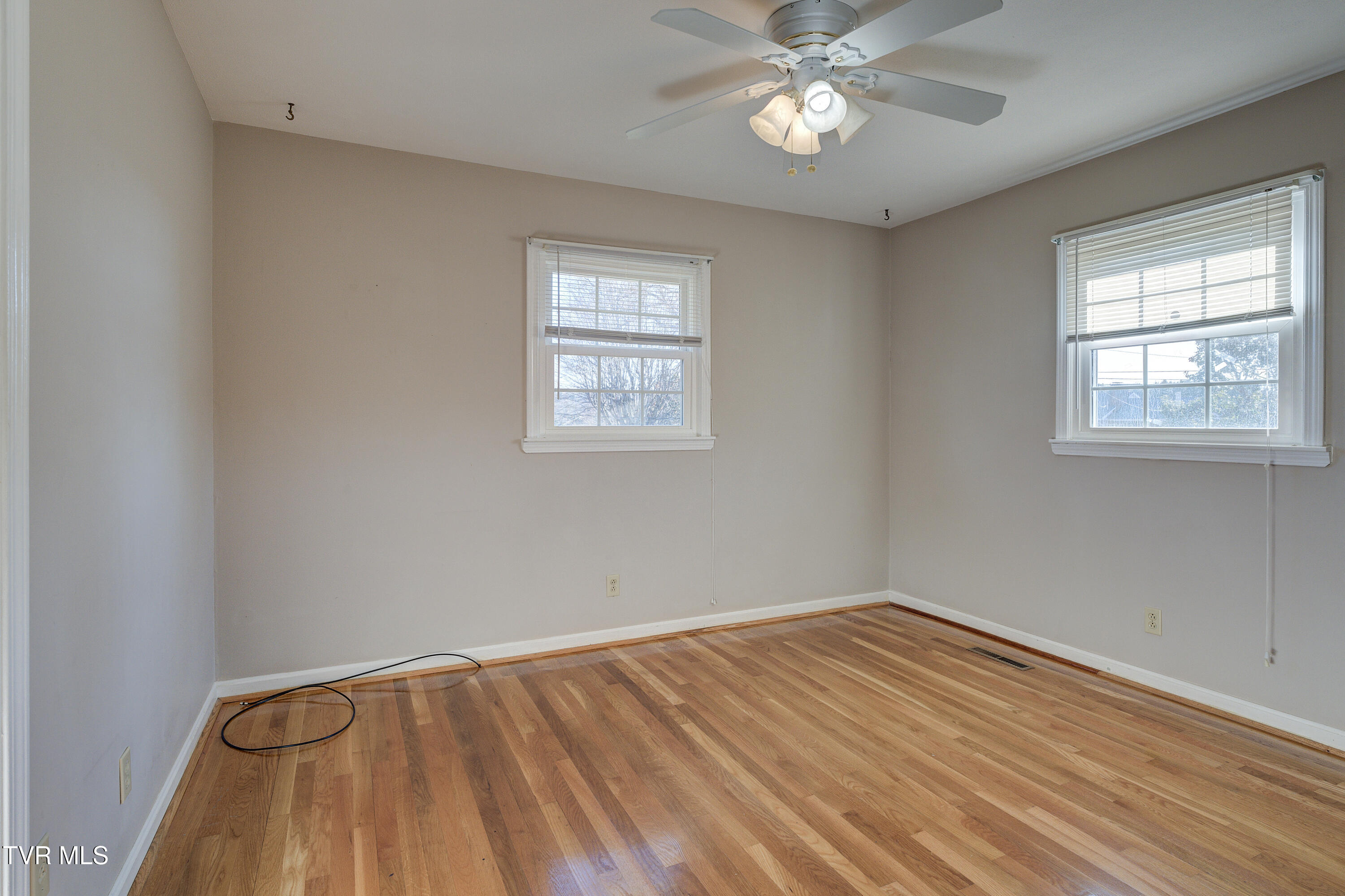 2028 Sundale Road Johnson City, TN 37604 - Photo 25 of 65 Sundale-22