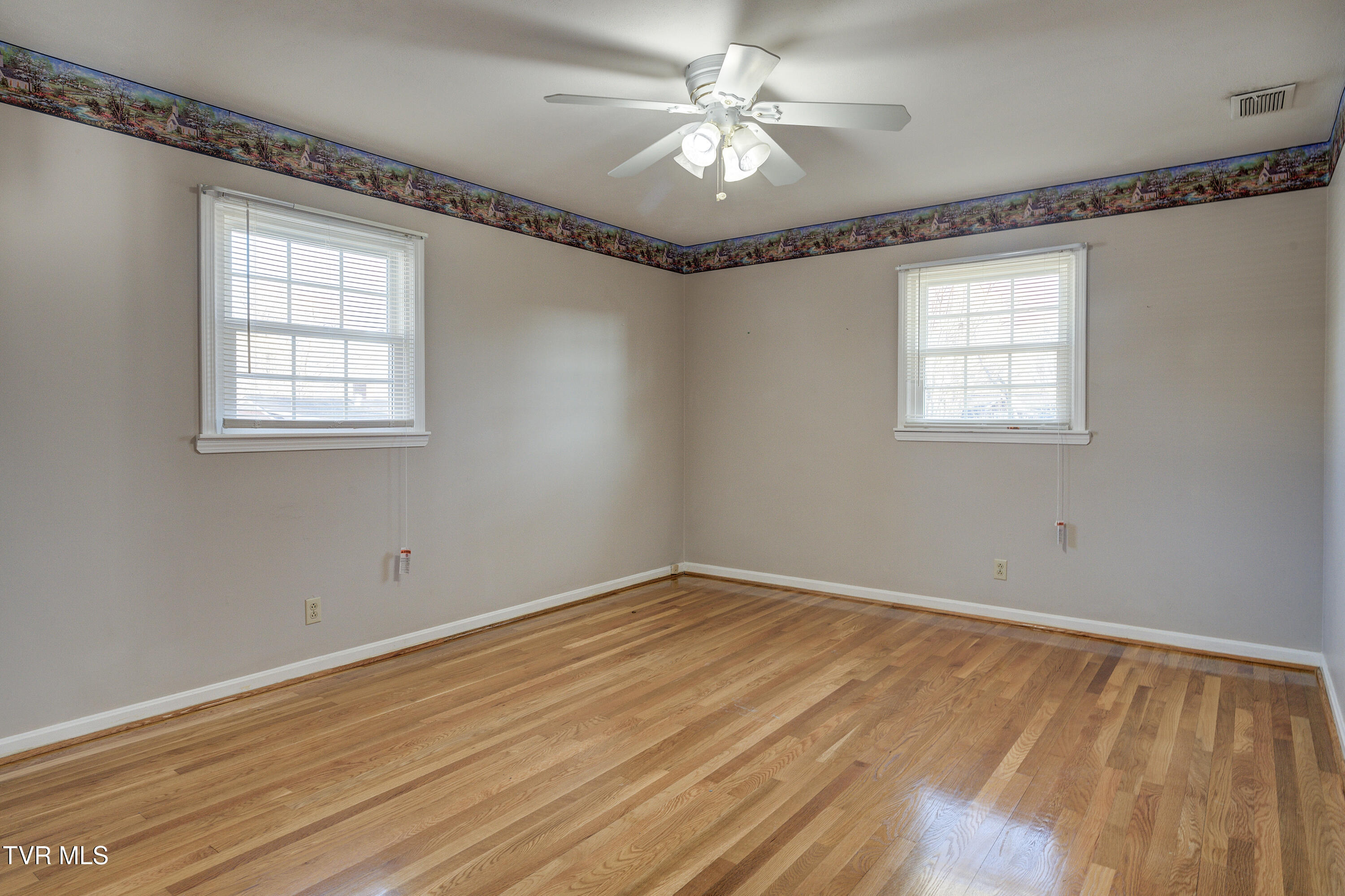 2028 Sundale Road Johnson City, TN 37604 - Photo 32 of 65 Sundale-29