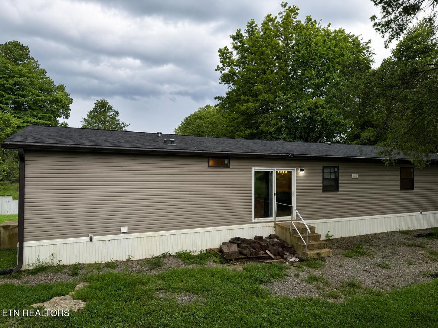 227 Clifton Street Rutledge, TN 37861 - Photo 20 of 29 IMG_0272