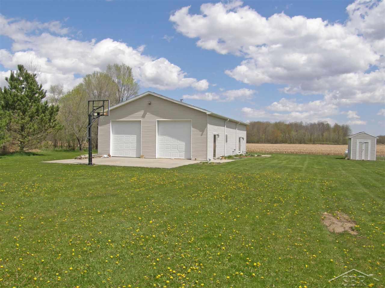 5603 South Iva Road St. Charles, MI 48655 - Photo 3 of 31 50014890-2.JPG