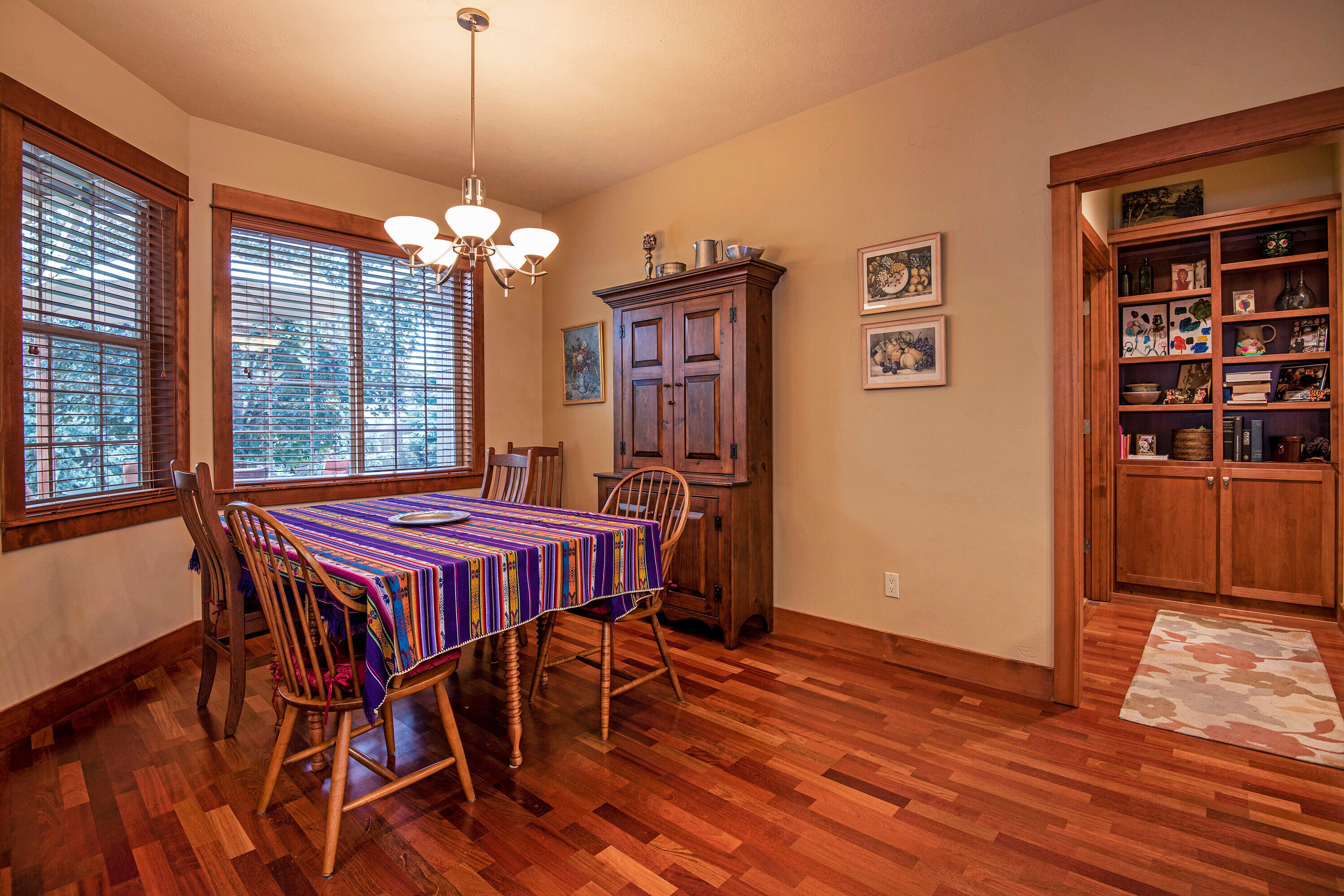 61145 Ridge Falls Place Bend, OR 97702 - Photo 7 of 34 61145 Ridge Falls Pl Bend OR-print-007-0