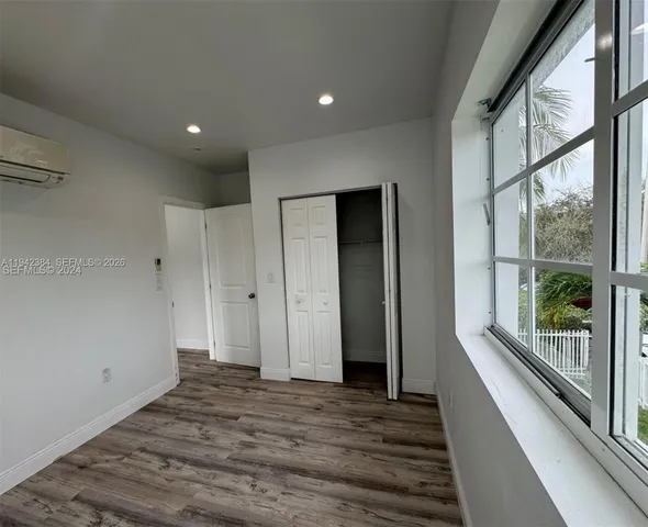 $2,500 | 1248 Marseille Drive, Unit 4, Miami Beach, FL 33141