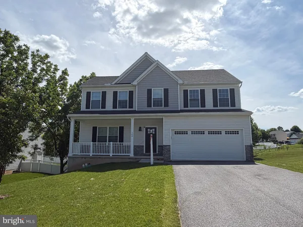 $399,900 | 160 Payne Drive, Mount Wolf, PA 17347