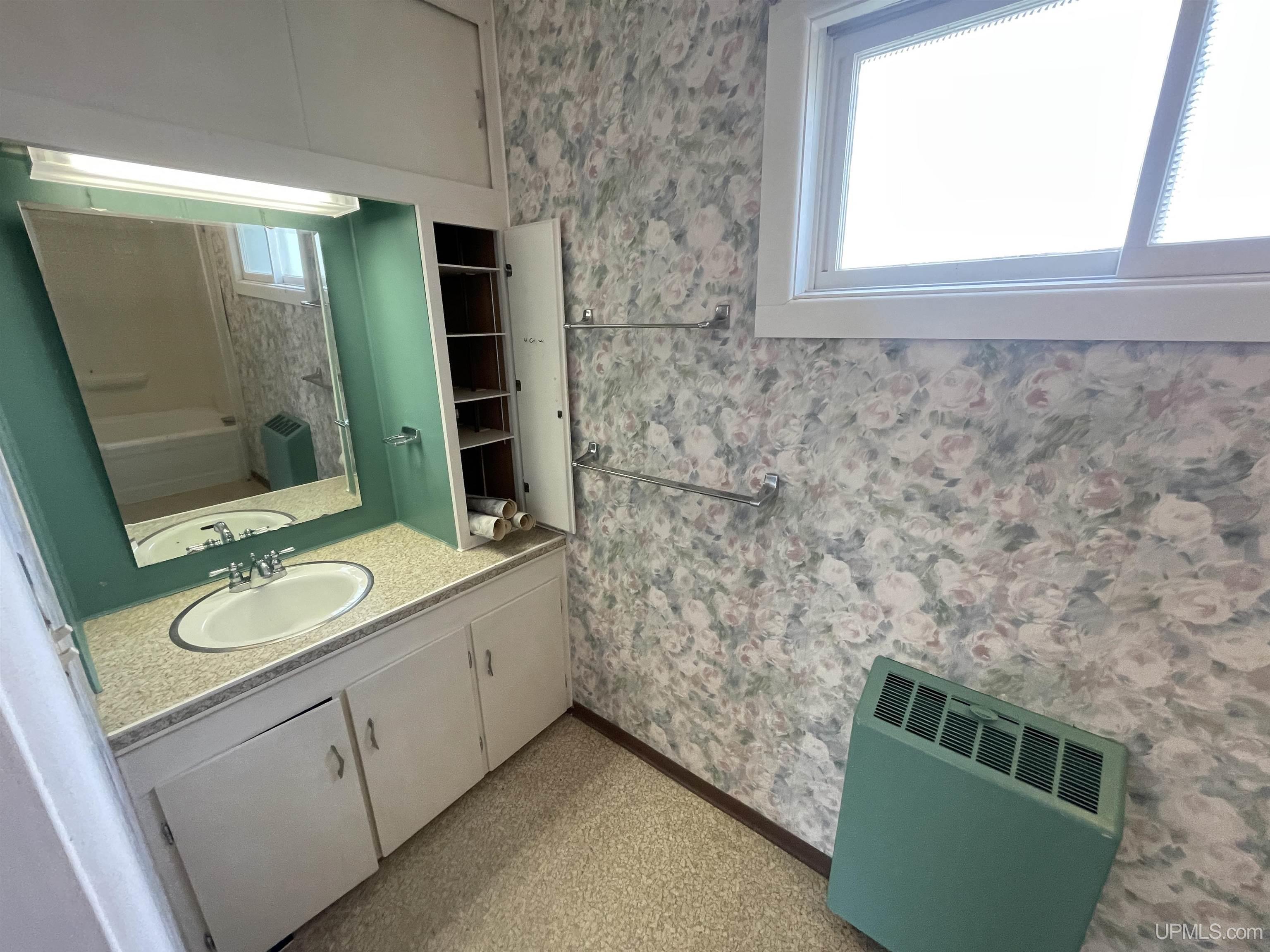 761 East Michigan Ishpeming, MI 49849 - Photo 13 of 33 Gallery Image 13