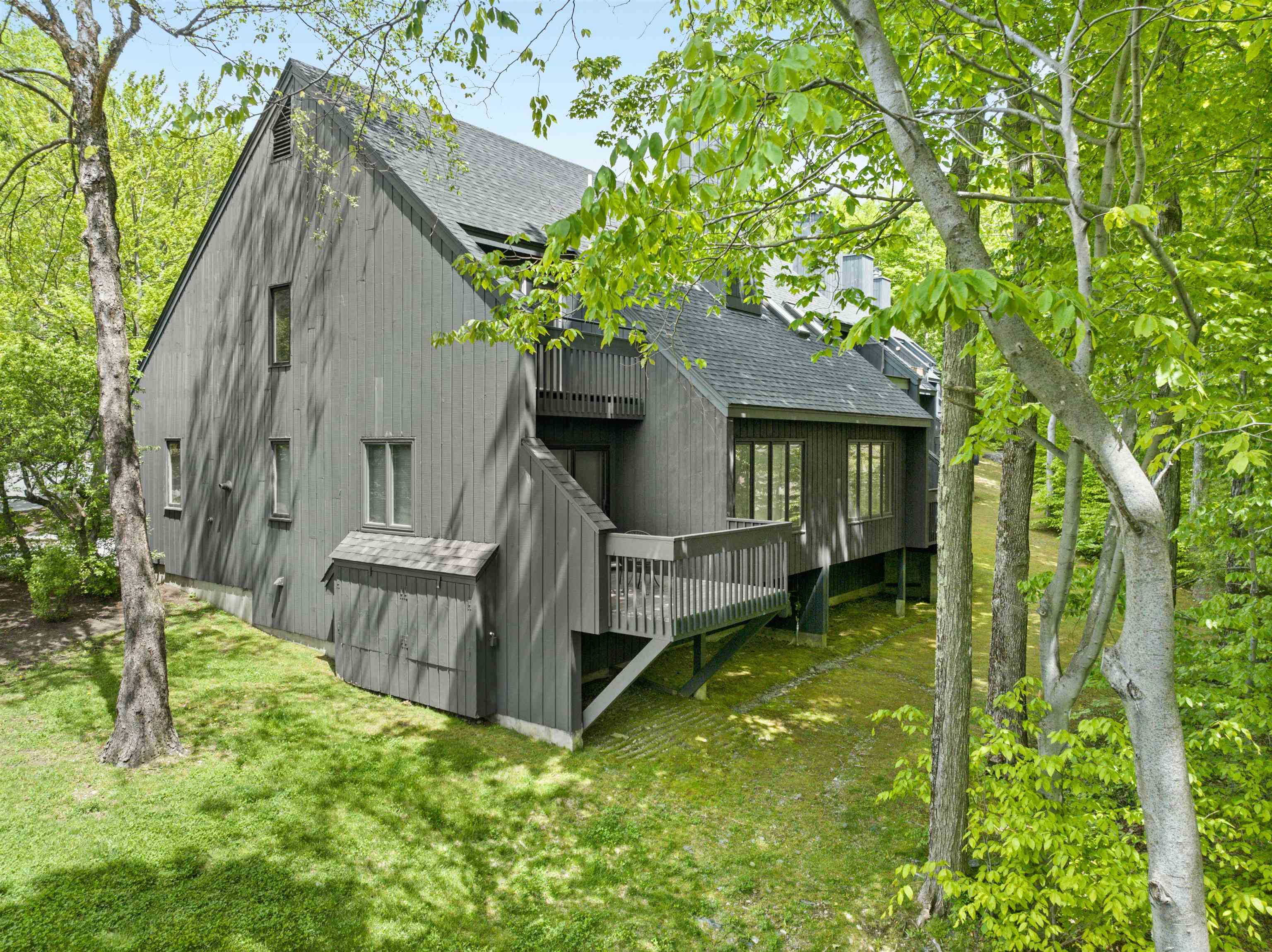 196 Castlerock Road, Unit 32 Warren, VT 05674 - Photo 2 of 47