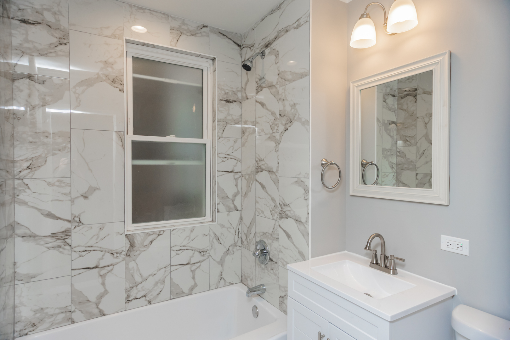 7605 South Champlain Avenue Chicago, IL 60619 - Photo 15 of 20